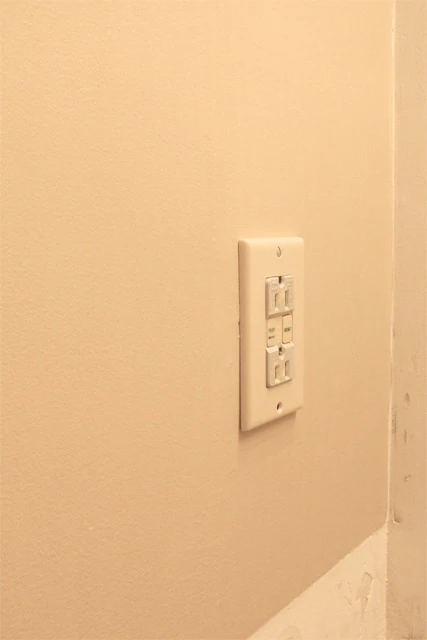 Smoothline wall plate retrofit